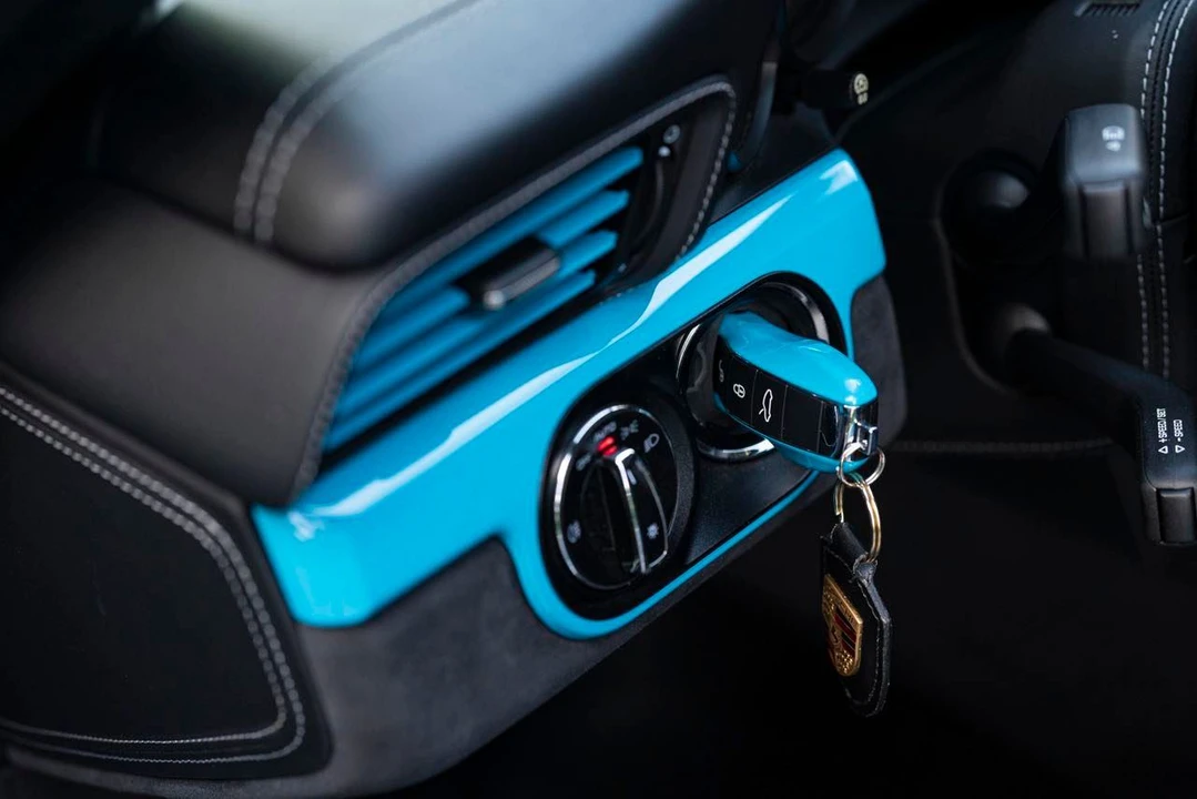2018 Porsche 991 GT2 RS - Image 10 of 25
