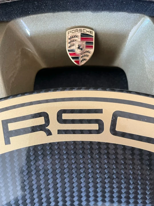 Porsche 911 - Image 12 of 18