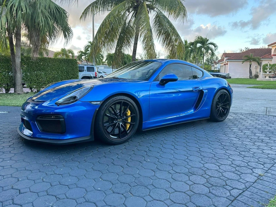 2016 Porsche 981 Cayman GT4 - Image 1 of 11