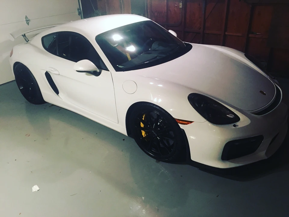 2016 Porsche 981 Cayman GT4 - Image 4 of 4