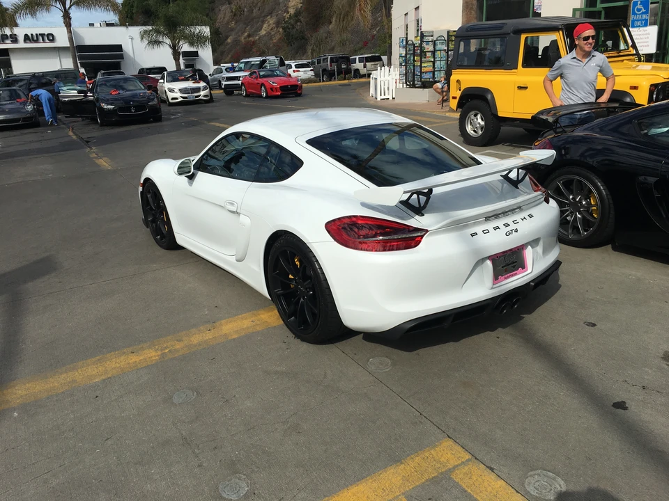 2016 Porsche 981 Cayman GT4 - Image 2 of 4