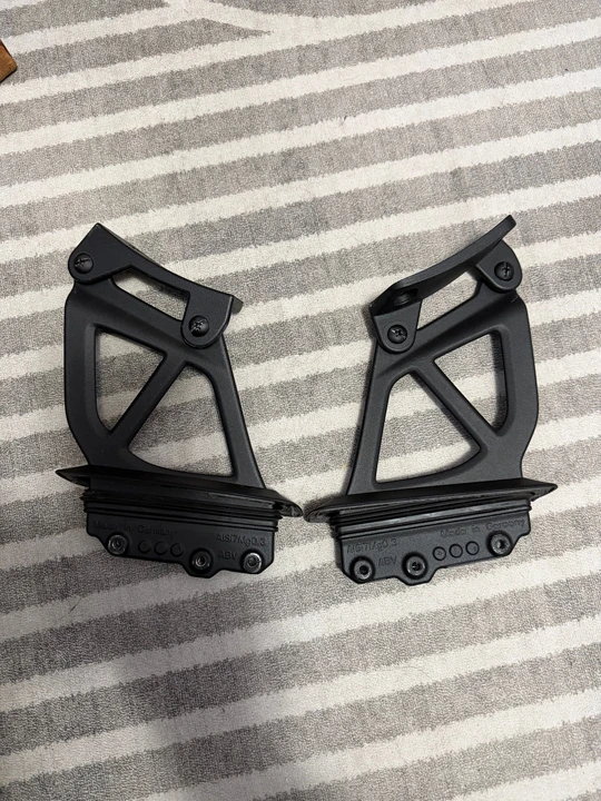 2014 Parts & Memorabilia Bodywork - Image 2 of 2