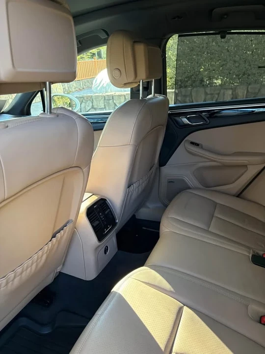 2020 Porsche Macan - Image 4 of 10