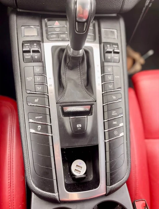 2017 Porsche Macan - Image 5 of 10