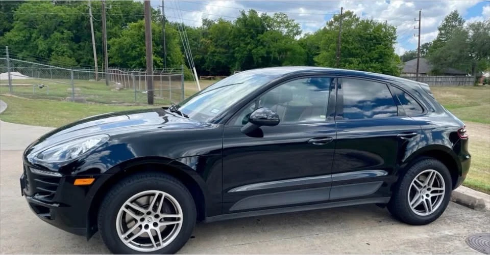 2017 Porsche Macan - Image 2 of 10