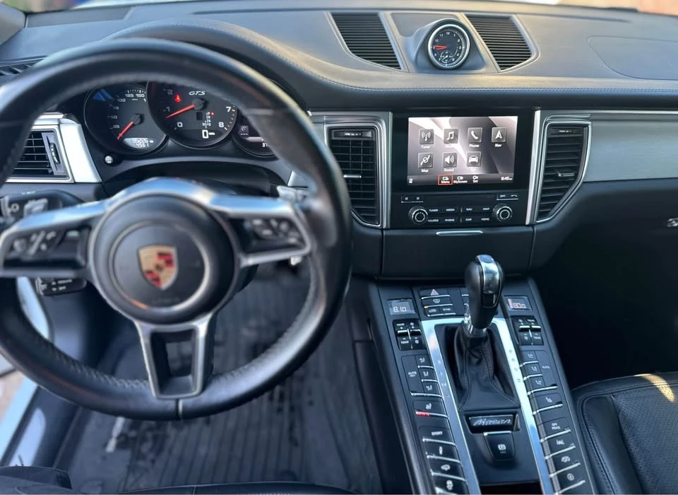 2017 Porsche Macan - Image 4 of 7
