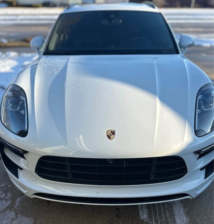 2017 Porsche Macan - Image 2 of 7