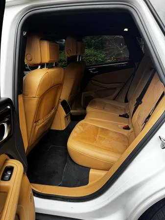 2017 Porsche Macan - Image 6 of 10
