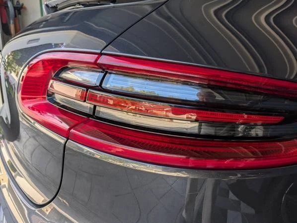 2018 Porsche Macan - Image 6 of 16
