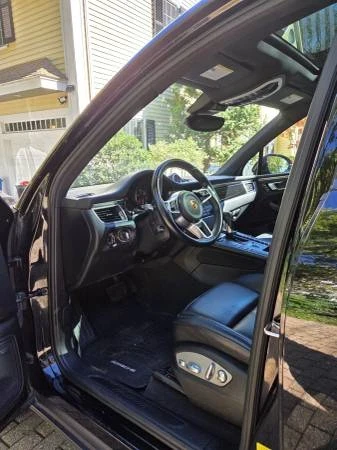 2018 Porsche Macan - Image 2 of 4