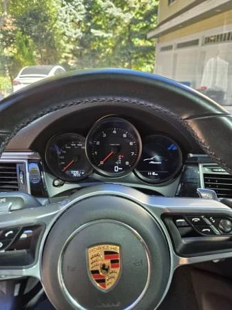 2018 Porsche Macan - Image 4 of 4