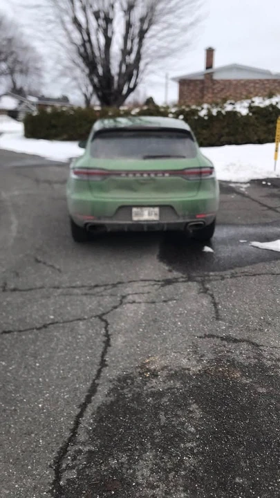 2019 Porsche Macan - Image 3 of 4