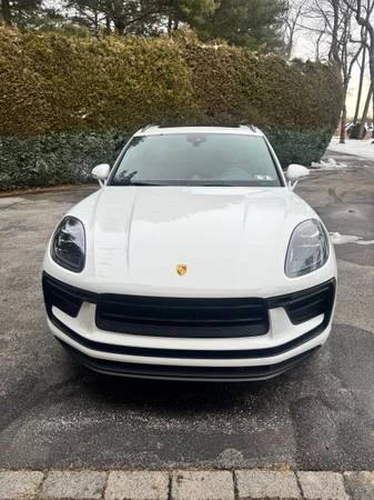 2022 Porsche Macan - Image 4 of 15