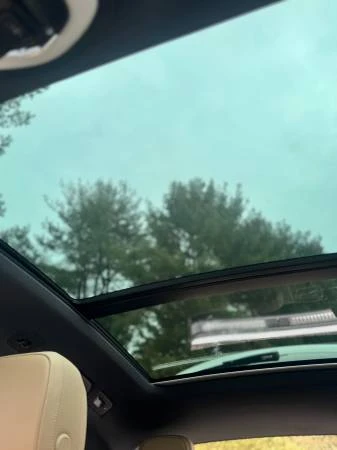 2022 Porsche Macan - Image 13 of 15