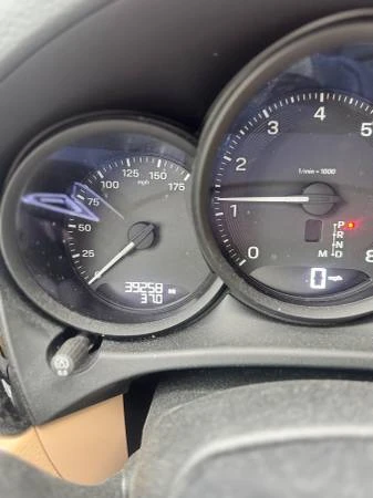 2022 Porsche Macan - Image 6 of 15