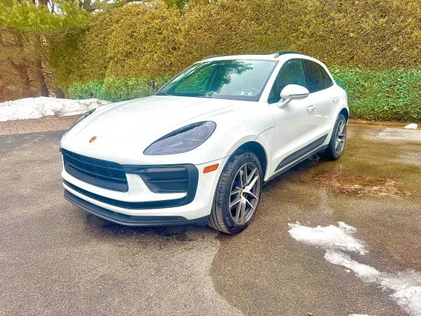 2022 Porsche Macan - Image 2 of 15