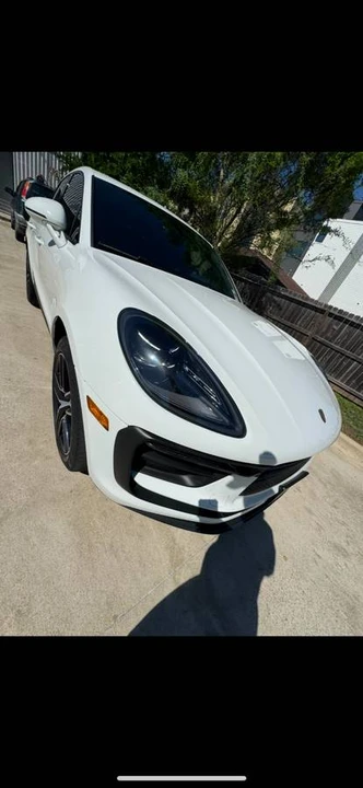 2022 Porsche Macan - Image 10 of 12