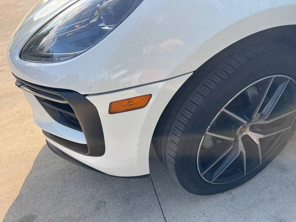 2022 Porsche Macan - Image 11 of 12
