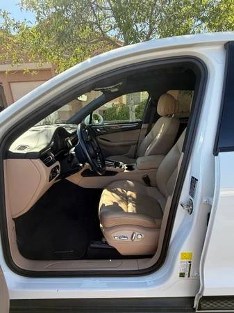 2023 Porsche Macan - Image 10 of 19