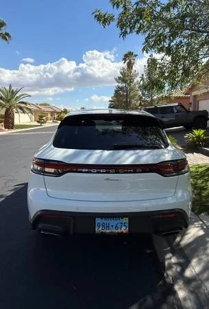 2023 Porsche Macan - Image 3 of 19