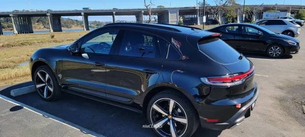 2023 Porsche Macan - Image 7 of 11