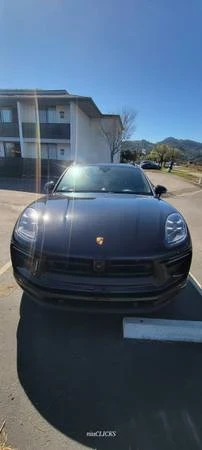 2023 Porsche Macan - Image 10 of 11