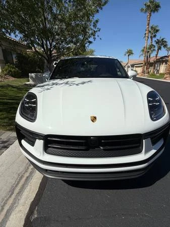 2023 Porsche Macan - Image 11 of 19