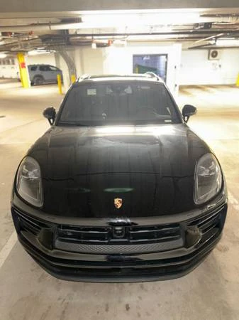 2024 Porsche Macan - Image 7 of 8