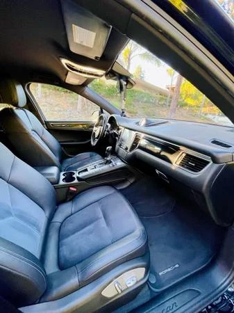2017 Porsche Macan - Image 10 of 17