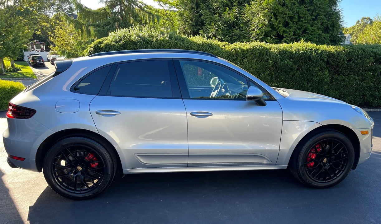 2017 Porsche Macan GTS - Image 5 of 8