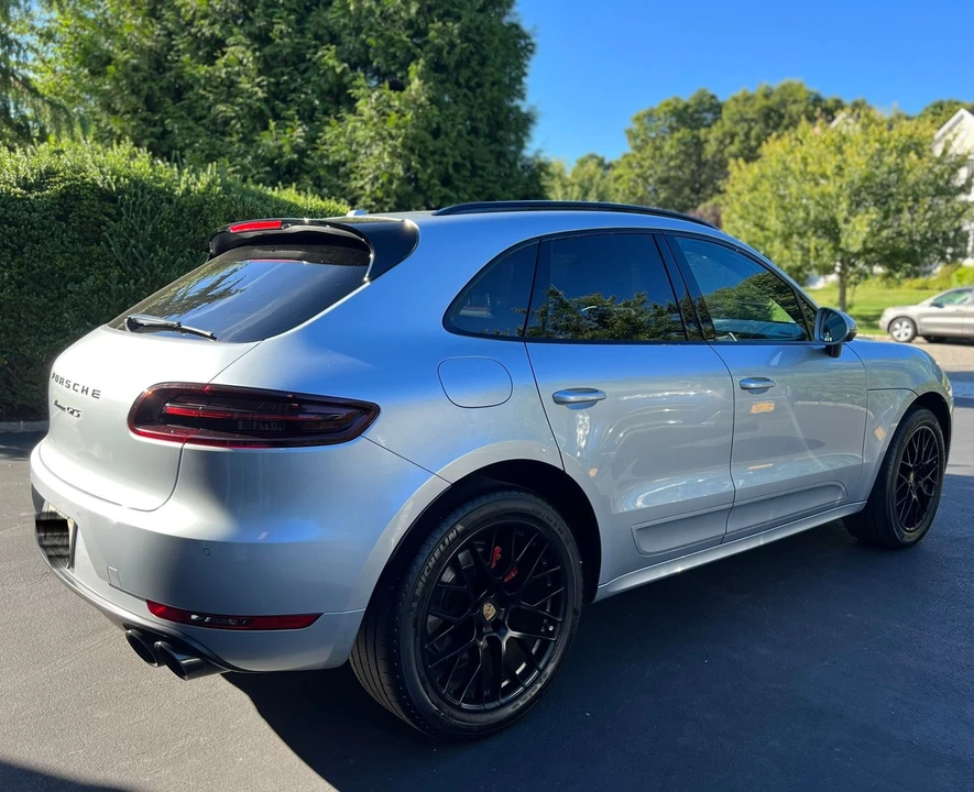 2017 Porsche Macan GTS - Image 2 of 8