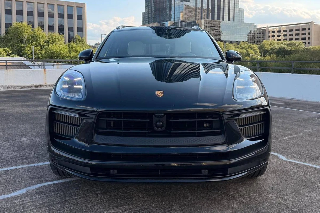 2024 Porsche Macan GTS - Image 2 of 24