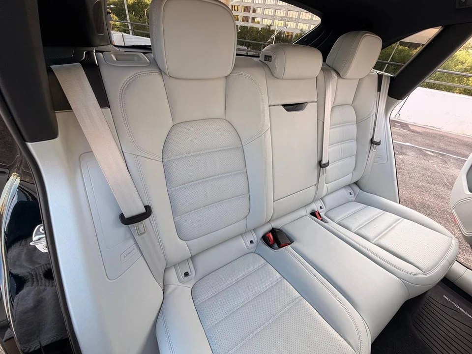 2024 Porsche Macan GTS - Image 14 of 24
