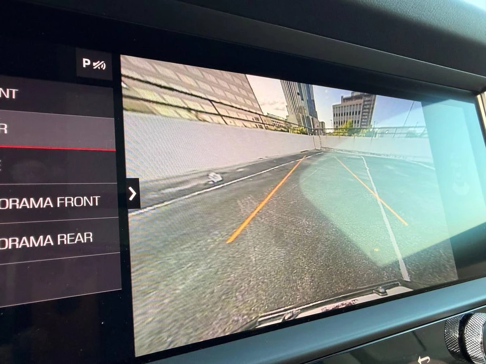 2024 Porsche Macan GTS - Image 18 of 24