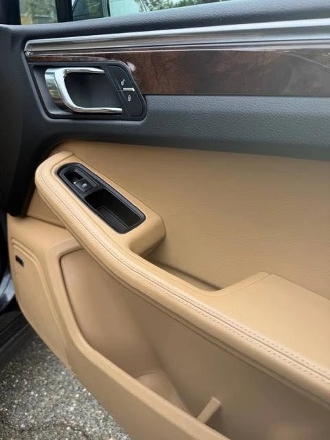 2017 Porsche Macan GTS - Image 11 of 15