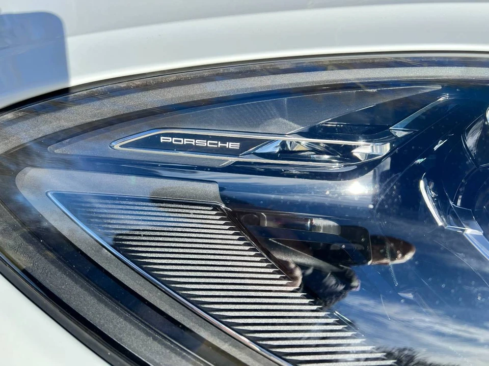 2022 Porsche Macan - Image 24 of 24