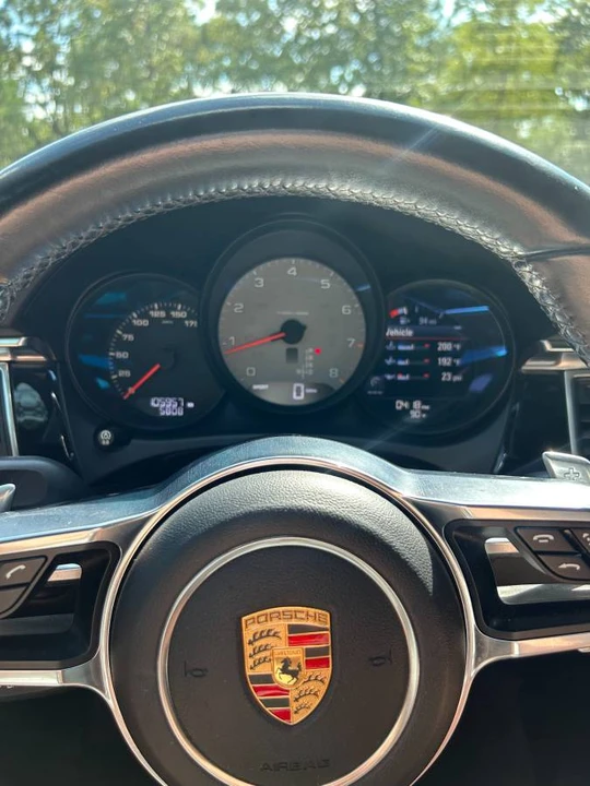2015 Porsche Macan S - Image 21 of 24