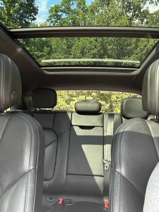 2015 Porsche Macan S - Image 2 of 24