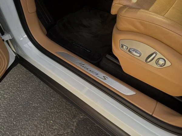 2018 Porsche Macan S - Image 12 of 21