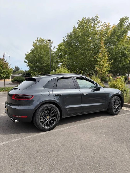 2018 Porsche Macan S - Image 19 of 21