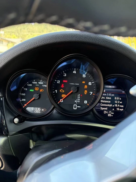 2018 Porsche Macan S - Image 20 of 21