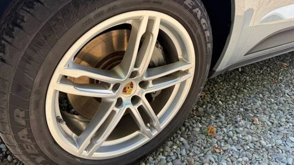 Porsche Macan S - Image 8 of 19