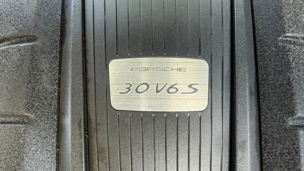 Porsche Macan S - Image 11 of 19