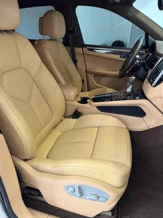2016 Porsche Macan S - Image 11 of 12
