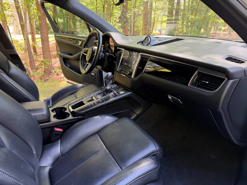 2018 Porsche Macan S - Image 10 of 16