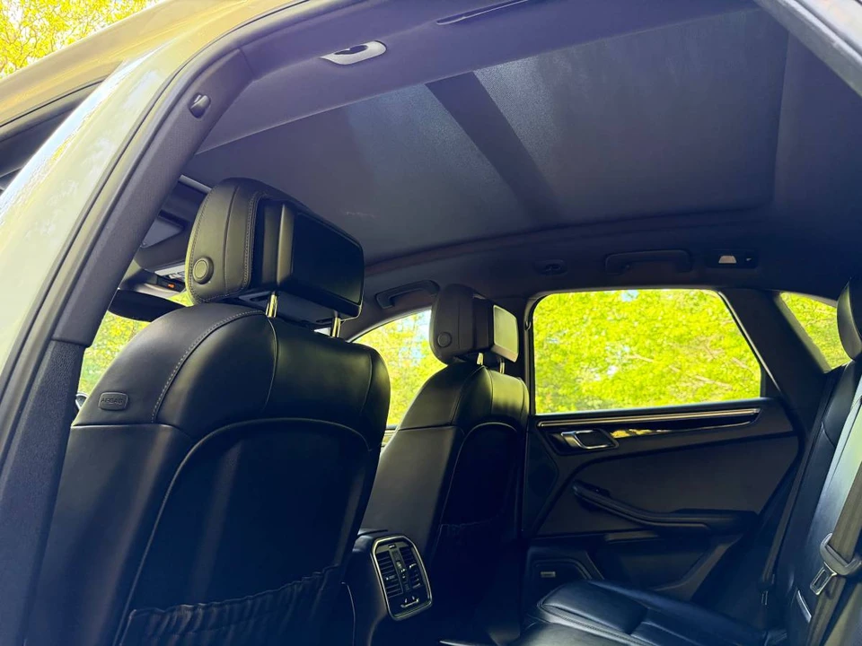 2018 Porsche Macan S - Image 11 of 16