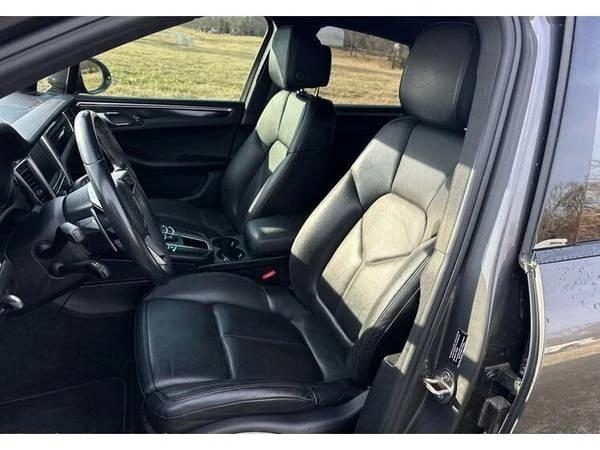 2016 Porsche Macan S - Image 10 of 21