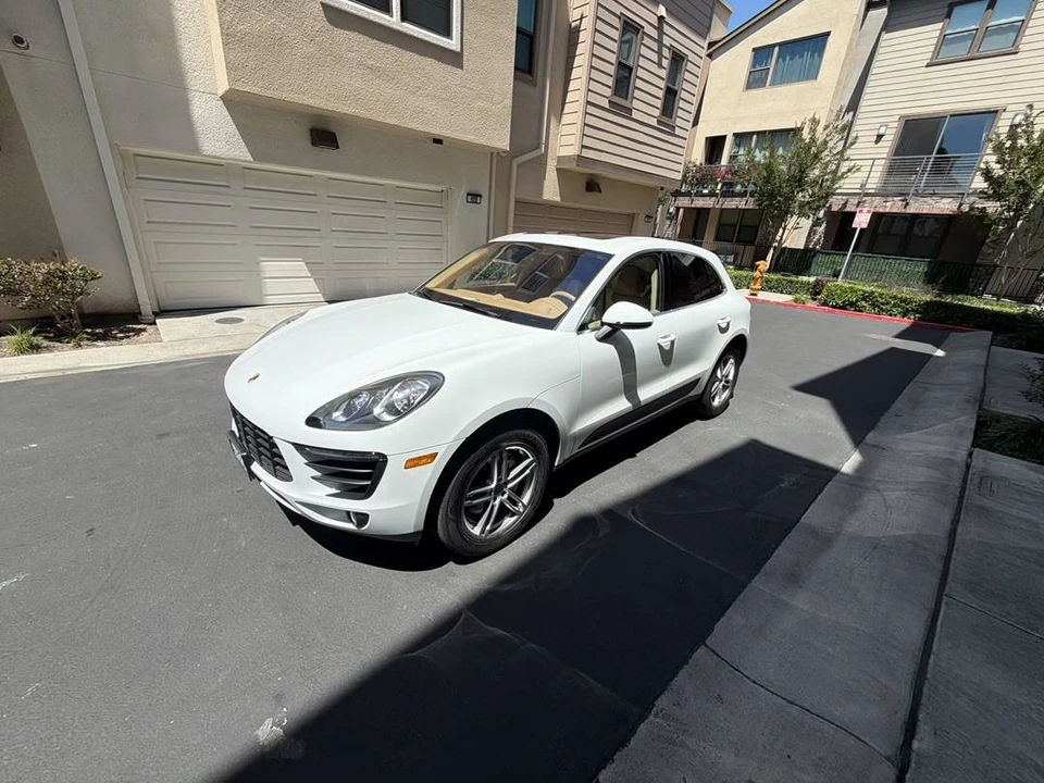 2015 Porsche Macan S - Image 2 of 14