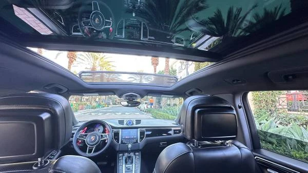 2017 Porsche Macan S - Image 10 of 21