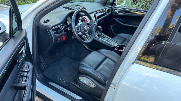 2017 Porsche Macan S - Image 8 of 21